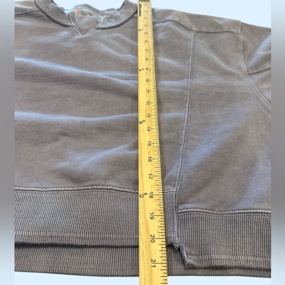 FP Movement Pullover Sweatshirt Size Large Purple Relaxed Fit Crew Neckline - Picture 14 of 15